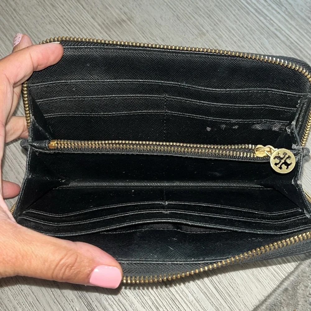 Tory Burch wallet